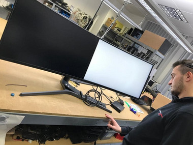 Der erste Samsung Monitor dieser Generation ist defekt