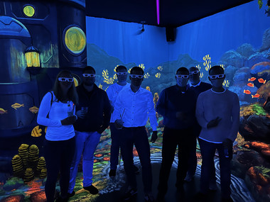 Teamevent „Schwarzlicht Minigolfen“